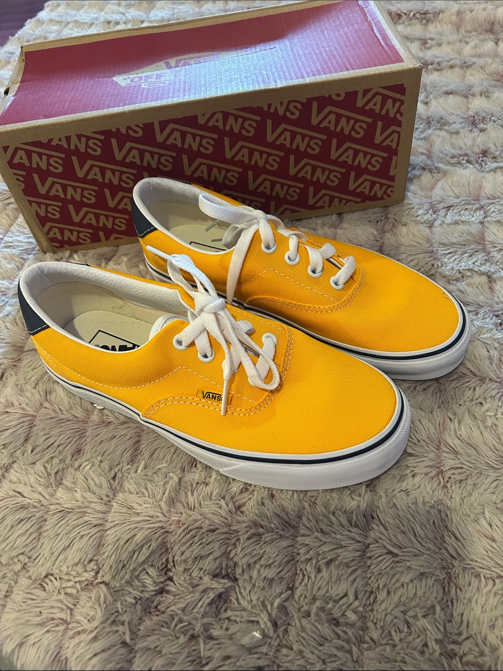Vans Yellow Canvas Low-Top Sneakers size 7. New